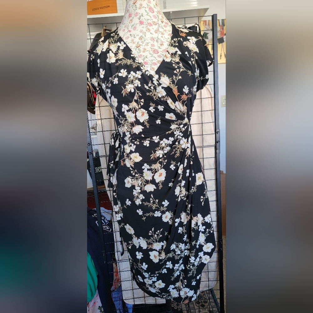 Calvin Klein Wrap Dress Size 6